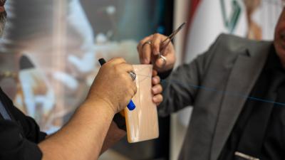 استعدادًا لخدمة زائري الأربعين.. جامعة الكفيل تنظّم ورشة تدريبية في الخياطة الجراحية لطلبة كلية الطب