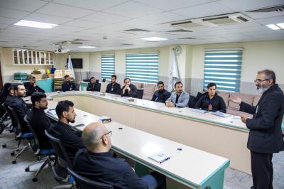 قسم التطوير يقيم دورة تدريبية عن الإتيكيت الوظيفي لملاكات مستشفى الكفيل التخصصي