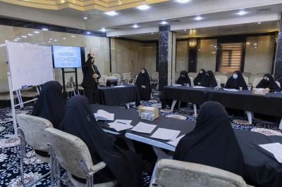 قسم الشؤون الطبية يقدم دورة تدريبية لتنمية مهارات التواصل الفعّال لدى ملاكاته النسوية