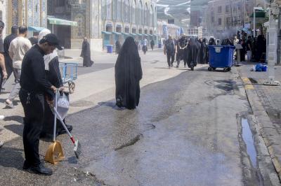في الأيام الأولى من شهر صفر.. قسم الشؤون الخدمية ينفذ حملة لتنظيف محيط العتبة العباسية المقدسة