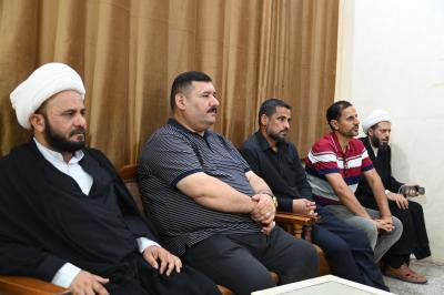 وفد من قسم شؤون المعارف يبحث المشاريع العلمية المشتركة مع أسرة الخويبراوي