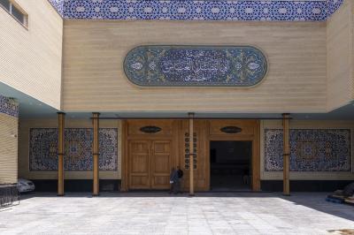 نائب الأمين العام للعتبة العباسية المقدسة يجري جولة في مجمّع أبي الفضل العباس (عليه السلام)