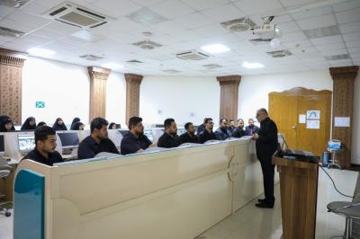 جامعة العميد تختتم دورة الصياغة الإدارية والتنسيق الطباعي