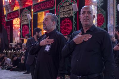 عبر موكب عزاءٍ موحّد.. خَدَمة العتبتين المقدستين يحيون ذكرى شهادة الإمام الحسن المجتبى (عليه السلام)