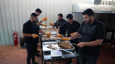 عبر موكبها الخدمي.. جامعة الكفيل تقدّم خدماتها لزائري الأربعين
