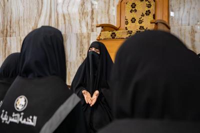 مركز الثقافة الأسرية يقدّم خدماته التوعوية والإرشادية لزائرات الأربعين