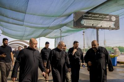 عبر جولة ميدانية.. المشرف على مجمّع أبي الفضل العباس (عليه السلام) يتابع سير الخدمات المقدمة لزائري الأربعين