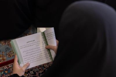 شعبة السيدة فاطمة بنت أسد تستعرض مضامين كتيّب (لم لا) لزائرات الأربعين