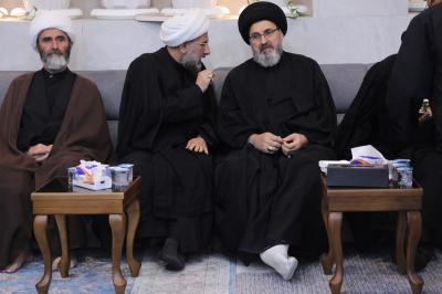 موكب العتبتين المقدستين يستقبل جمعًا من فضلاء الحوزة العلمية وأساتذتها