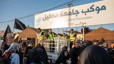 عبر موكبها الخدمي.. جامعة الكفيل تواصل تقديم خدماتها لزائري الأربعين