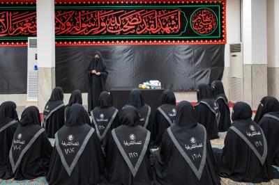 القسم النسوي في مجمع أبي الفضل العباس (عليه السلام) يقدّم أكثر من 22 ألف وجبة طعام لزائرات الأربعين