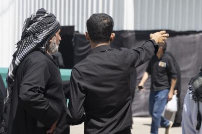 قسم حفظ النظام ينظم سير الزائرين في محيط مرقد أبي الفضل العباس (عليه السلام)