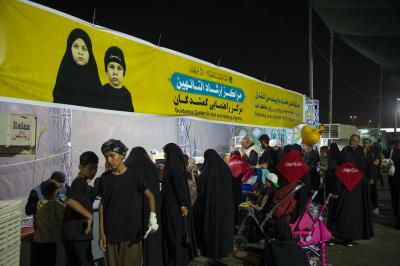 قسم المخازن يفتتح محطات لتوزيع البطاقات التعريفية على الزائرين في محور النجف
