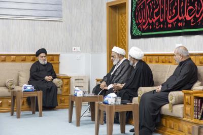 سماحة السيد الصافي يستقبل معتمد المرجعية الدينية في باكستان