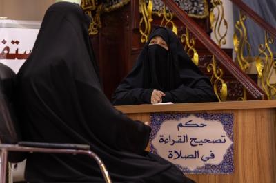 على مدار الساعة.. القسم النسوي في مجمّع العلقمي يواصل خدمة زائرات الأربعين