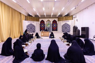 مدرسة فيض الزهراء (عليها السلام) تشارك في تقديم الخدمات لزائرات الأربعين في مجمع العلقمي