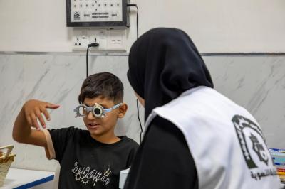 مدارس الكفيل النسوية تطلق عيادة براعم لطب العيون في محور النجف - كربلاء