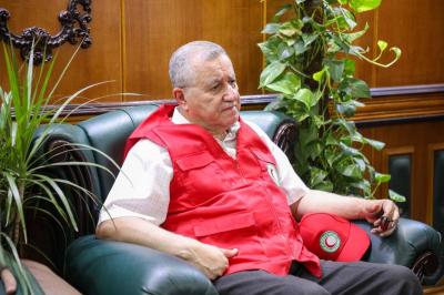 رئيس جمعية الهلال الأحمر العراقية يطلع على الخدمات الطبية المقدمة في جامعة العميد