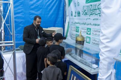 على محور (بابل – كربلاء).. محطات الموكب الثقافي العام تشهد إقبالًا واسعًا من الزائرين