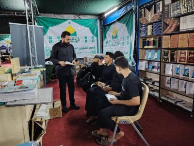 ضمن فعاليات الموكب الثقافي العام.. معرض الكتاب يشهد إقبالًا واسعًا من زائري الأربعين