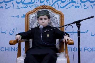 المجمع العلمي ينظّم محفلًا قرآنيًّا ويقدم خدمات معرفية لزائري الأربعين