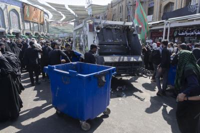 في أيام زيارة الأربعين.. قسم الشؤون الخدمية يستنفر جهوده لتنظيف محيط العتبة العباسية المقدسة