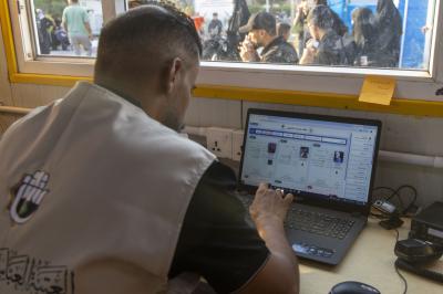 تمتاز بدقة حفظ المعلومات.. مراكز إرشاد التائهين تعتمد تقنيات حديثة في تسجيل بيانات المفقودين