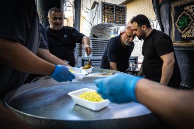 بالتنسيق مع قسم الشعائر.. المواكب الخدمية توفر مختلف الخدمات لزائري الأربعين