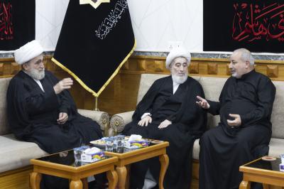 الأستاذ في الحوزة العلمية الشيخ حسن الجواهري يطّلع على الخدمات المقدّمة للزائرين في مجمع أبي الفضل العباس (عليه السلام)