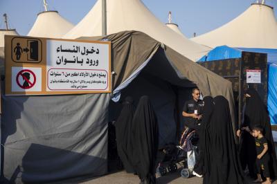 جامعة العميد تستقبل 10 آلاف زائر يوميًا وتوفر لهم أماكن للاستراحة والمبيت على محور النجف