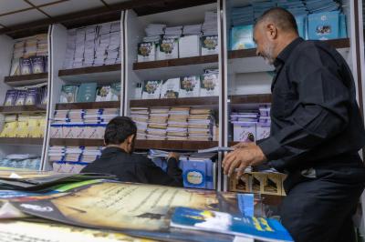  قسم الشؤون الدينية يوزع نحو 10 آلاف مطبوع توعوي يوميًّا لزائري الأربعين