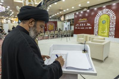 المشرف على قسم الإعلام يطّلع على جهود العاملين في المركز الإعلامي لزيارة الأربعين