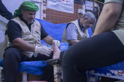 على محور بابل..قسم الشؤون الطبية يواصل تقديم خدماته الصحية والعلاجية لزائري الأربعين