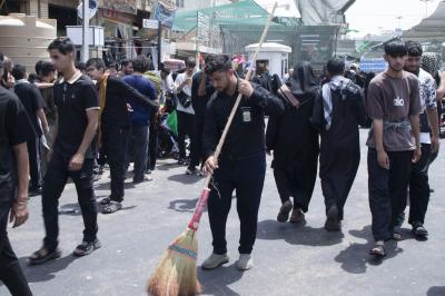 مع بلوغ زيارة الأربعين ذروتها.. قسم الشؤون الخدمية يكثف حملات تنظيف محيط العتبة العباسية المقدسة