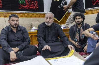 زائرون أجانب يطلعون على خدمات مجمع أبي الفضل العباس (عليه السلام) المقدمة لزائري الأربعين