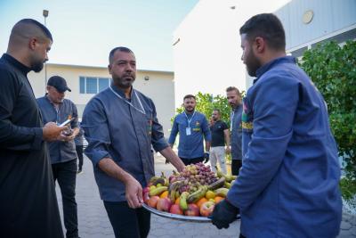 مجمع الشيخ الكليني يقيم سفرة السيدة أم البنين (عليها السلام) لزائري الأربعين