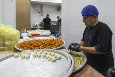 ضمن مجمع أبي الفضل العباس (عليه السلام).. أكثر من 600 متطوع يشاركون في خدمة زائري الأربعين
