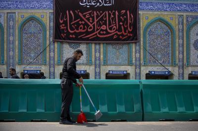 قسم الشؤون الخدمية ينفذ حملة لتنظيف محيط العتبة العباسية المقدسة