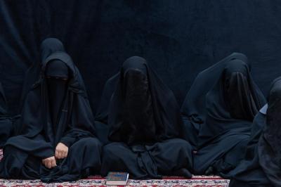 شعبة التوجيه الديني النسوي تنظم برنامجًا عزائيًّا بذكرى شهادة الرسول الأعظم (صلى الله عليه وآله)