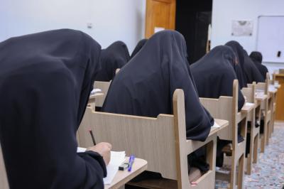 شعبة الخطابة الحسينية النسوية تجري امتحانات الفصل الثاني النهائية لطالبات معهدها