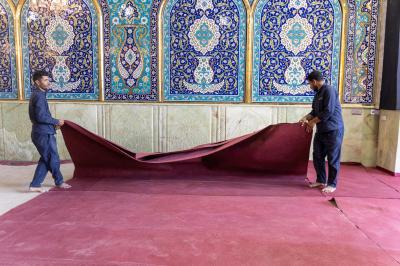 قسم رعاية الصحن الشريف ينفذ حملة تنظيف بعد انتهاء شهري المحرم الحرام وصفر الخير