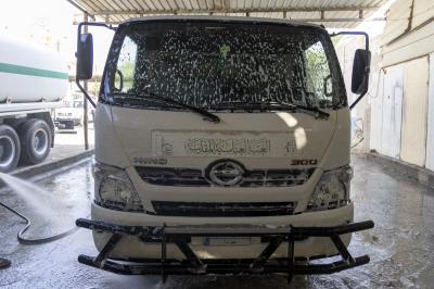 قسم بين الحرمين الشريفين ينفذ أعمال صيانة وإدامة لعجلاته الخدمية