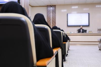 شعبة الخطابة النسوية تقيم ندوة لخطيبات المنبر الحسيني عن سيرة السيدة سكينة (عليها السلام)