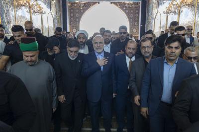 رئيس مجلس الشورى الإيراني يتشرف بزيارة مرقد أبي الفضل العباس (عليه السلام)