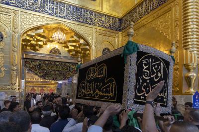 بالتنسيق مع قسم الشعائر.. المواكب العزائية تحيي ذكرى شهادة الإمام الحسن العسكري (عليه السلام) في كربلاء