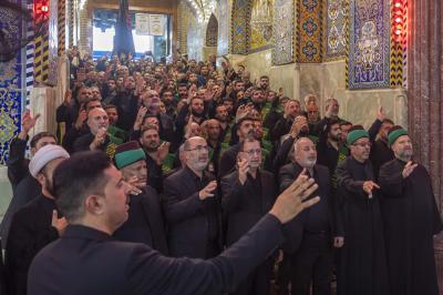 خدمة العتبتين المقدستين يحيون ذكرى شهادة الإمام الحسن العسكري (عليه السلام)