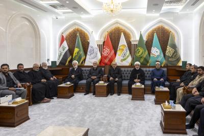 العتبة العسكرية المقدسة تكرّم وفد العتبة العباسية المقدسة لمشاركتها في تقديم الخدمات بذكرى شهادة الإمام الحسن العسكري (عليه السلام)