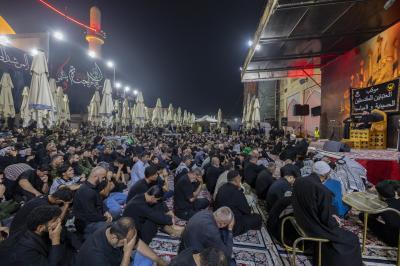 موكب العتبتين المقدستين يحيي ذكرى شهادة الإمام الحسن العسكري (عليه السلام) في سامراء