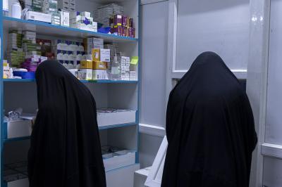 عبر مفرزة خاصة.. قسم الشؤون الطبية يقدم خدماته للزائرات بذكرى شهادة الإمام العسكري (عليه السلام)
