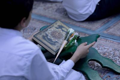 المجمع العلمي ينظم محفلًا قرآنيًّا لطلبة مشروع حفظ القرآن الكريم في كربلاء